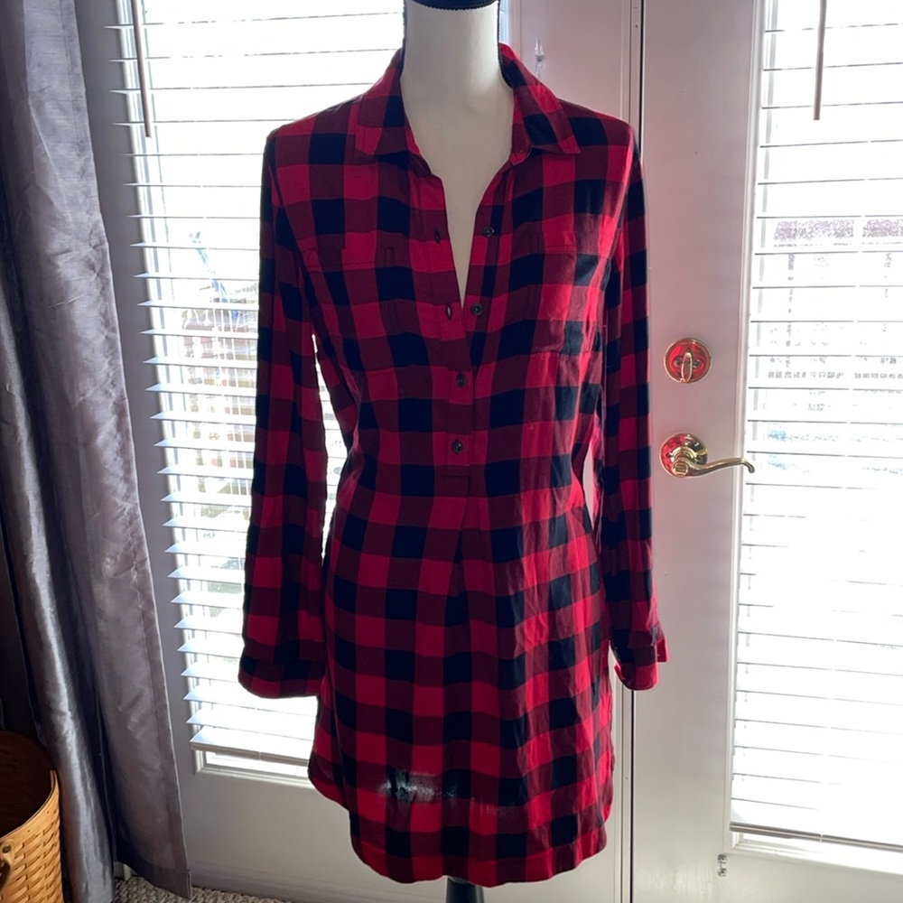 Old Navy black and red dress